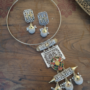 DIVYA DUALTONE HASLI PENDENT SET FOR WOMEN