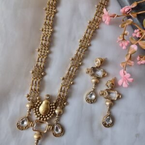 DEVI GOLD PLATED BRASS NECKLACE WITH EARRINGS
